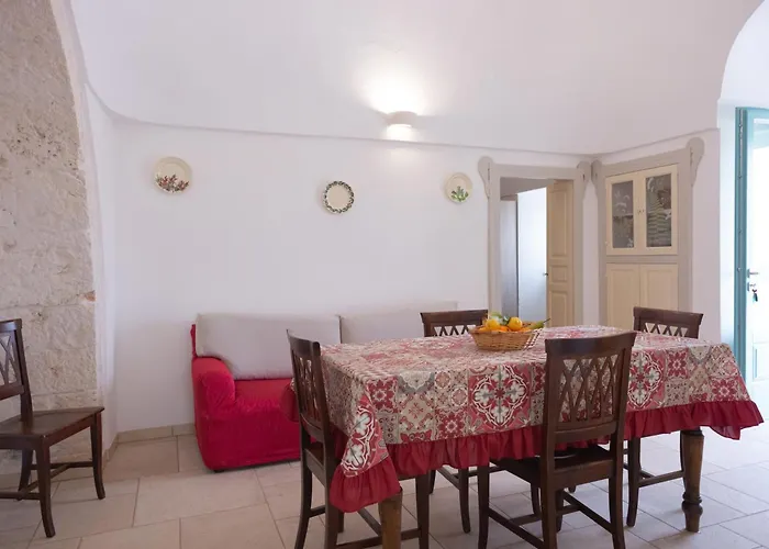 I Trulli Di Mina Villa *